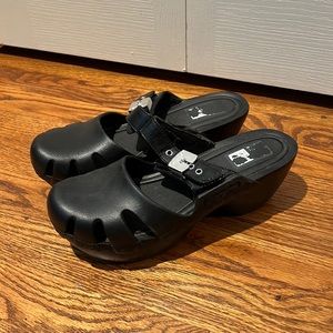 Dr. Scholl’s Dance On clog- black size 8